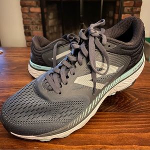 EUC New Balance 940 (only 3 miles on them)